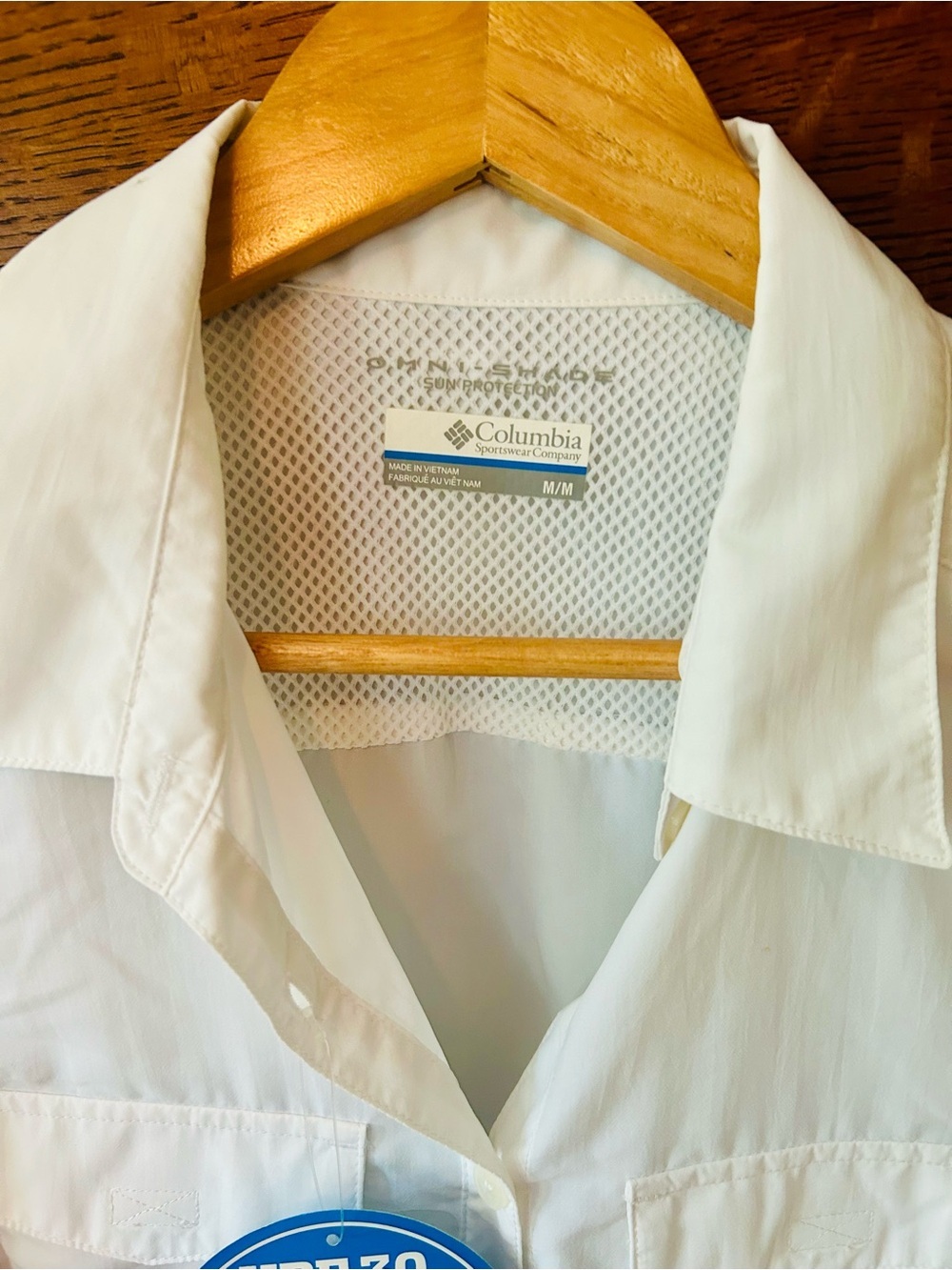 NWT-Columbia Women’s White Omni Shade UPF 30 Button-up Shirt-Size Medium - Picture 2 of 6